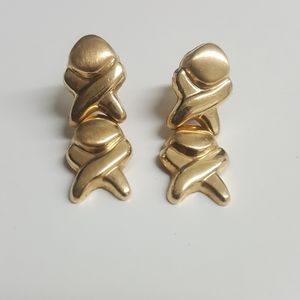 VINTAGE 14K YELLOW GOLD XOXO HUGS & KISSES DANGLE